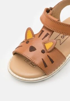 Friboo Leather - Sandalen - Cognac 11 Friboo Leather - Sandalen - Cognac -SchoenenPlezier 0379aa417d704eff998b2ae7670ec427 scaled