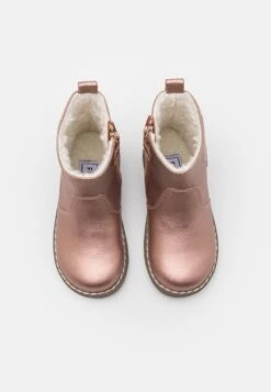 Friboo Korte Laarzen - Pink 9 Friboo Korte Laarzen - Pink -SchoenenPlezier 0f5f9d8c169b43c486a175afb0e2bb20 scaled