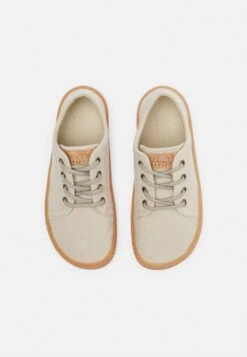 Froddo Barefoot Vegan Laces - Sneakers Laag - White 9 Froddo Barefoot Vegan Laces - Sneakers Laag - White -SchoenenPlezier 1d5a858d1d954e7cb740bbb93a229b94 scaled