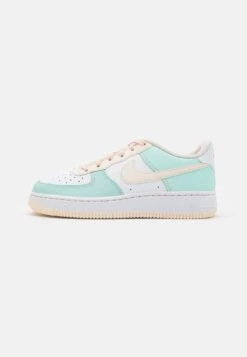 SchoenenPlezier 13 Nike Sportswear Air Force 1 Unisex - Sneakers Laag - Jade Ice/Guava Ice/White/Pink Spell