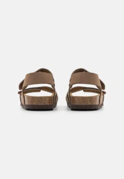 Friboo Leather - Sandalen - Brown 8 Friboo Leather - Sandalen - Brown -SchoenenPlezier 2bb4fd76e55c4a1088733e5bbb4890de scaled
