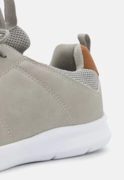 Pier One Sneakers Laag - Light Grey -SchoenenPlezier 352a51dd935a42d4b948d56413b28ca7 scaled