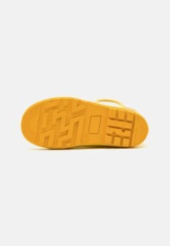 Friboo Regenlaarzen - Light Yellow 10 Friboo Regenlaarzen - Light Yellow -SchoenenPlezier 38018f50571840f7bb3d867ba430c48b scaled