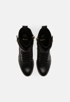 Tamaris Veterboots - Black/Gold 12 Tamaris Veterboots - Black/Gold -SchoenenPlezier 3f02e1fe61394065b985e72f5e9e2b87 scaled
