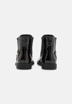 Friboo Disney Mickey Mouse - Zip-Up Booties- Korte Laarzen - Black 8 Friboo Disney Mickey Mouse - Zip-Up Booties- Korte Laarzen - Black -SchoenenPlezier 3fcd022c7d044e33bfe82fc5b299eaa6 scaled