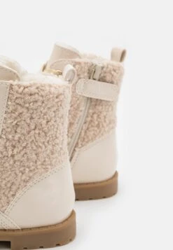 Friboo Veterboots - Nude -SchoenenPlezier 4962b11886164aecbbd42ea690c24d22 scaled