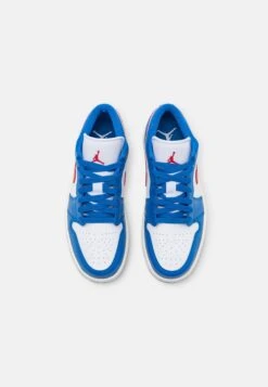 Air Jordan 1- Sneakers Laag - Sport Blue/Gym Red/White/Sail -SchoenenPlezier 56e48acf9d2c447fb101ce423603aae3 scaled
