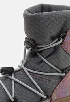 Froddo Barefoot Tex Track- Snowboots- Pink Shine -SchoenenPlezier 5f8221095d174a9eb5d76888cead2aaf scaled