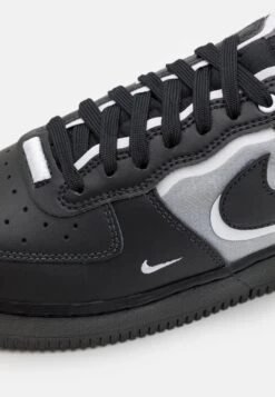 Nike Sportswear Air Force 1 React Unisex - Sneakers Laag - Black/White -SchoenenPlezier 7356142fe849470fa82c379808d21502 scaled