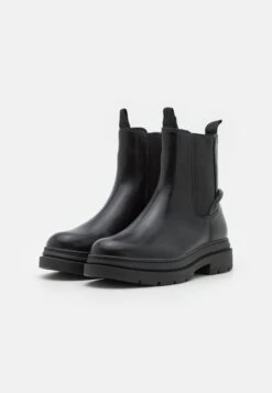 Tamaris Online Exclusive - Korte Laarzen - Black -SchoenenPlezier 7b1d042ff167414583005160e80729f4 scaled