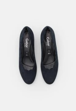 Gabor Comfort Klassieke Pumps - Dunkelblau 11 Gabor Comfort Klassieke Pumps - Dunkelblau -SchoenenPlezier 7ba5de0797eb4581a2679b9ee3d44fc2 scaled