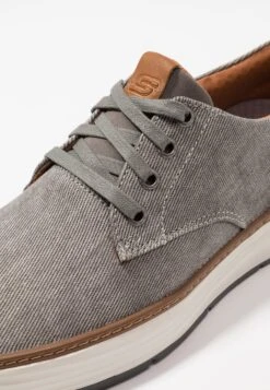 Skechers Moreno - Sneakers Laag - Taupe 11 Skechers Moreno - Sneakers Laag - Taupe -SchoenenPlezier 804e7df7e19a4aada0902a8eeb114807