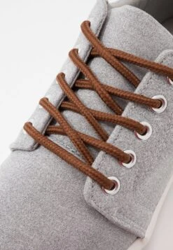 Pier One Unisex - Sneakers Laag - Light Grey -SchoenenPlezier 8956e04325d546cdaaf9eb7ba229d6e9 scaled