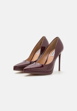 Steve Madden Klassy - Klassieke Pumps - Bordeaux -SchoenenPlezier 97851a7d84064f26a2d0d32925164440 scaled