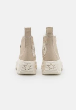 Converse Run Star Hike - Sneakers Hoog - Beach Stone/Egret -SchoenenPlezier a50b92331e6f46bbbe5fe126f33b0304 scaled
