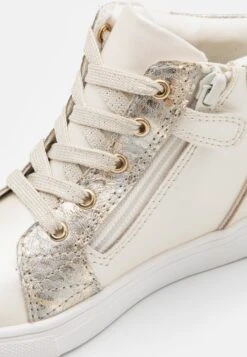 Friboo Sneakers Hoog - Off-White -SchoenenPlezier b4e3b45fd8a046d1b003188110fb3106 scaled