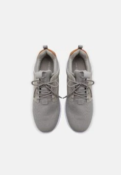 Pier One Sneakers Laag - Light Grey -SchoenenPlezier b71dd9058534408f8047bc0ef94b1b38 scaled