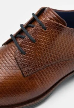 Bugatti Zavinio - Veterschoenen - Cognac -SchoenenPlezier c412ed9dfd7c4b9ab917a6e5b0bb0a18 scaled