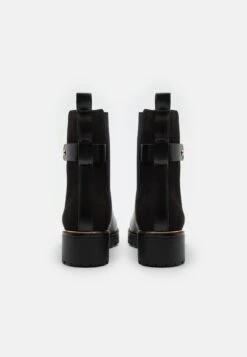 Anna Field Korte Laarzen - Black -SchoenenPlezier e4e1f1160fe34887b83d55745c41672e scaled