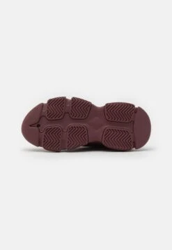 Steve Madden Possession - Sneakers Laag - Wine -SchoenenPlezier fab5b36c15764165afa4eabfbb66aa38 scaled