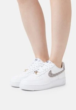 Nike Sportswear Womens Air Force 1 Lx 2 - Sneakers Laag - White/Hemp/Black