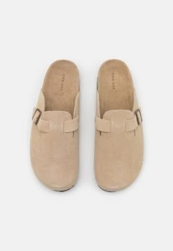 Pier One Leather Unisex - Pantoffels - Beige -SchoenenPlezier fb9c0aed91d14aa2a90f9e1af6a1df5d scaled
